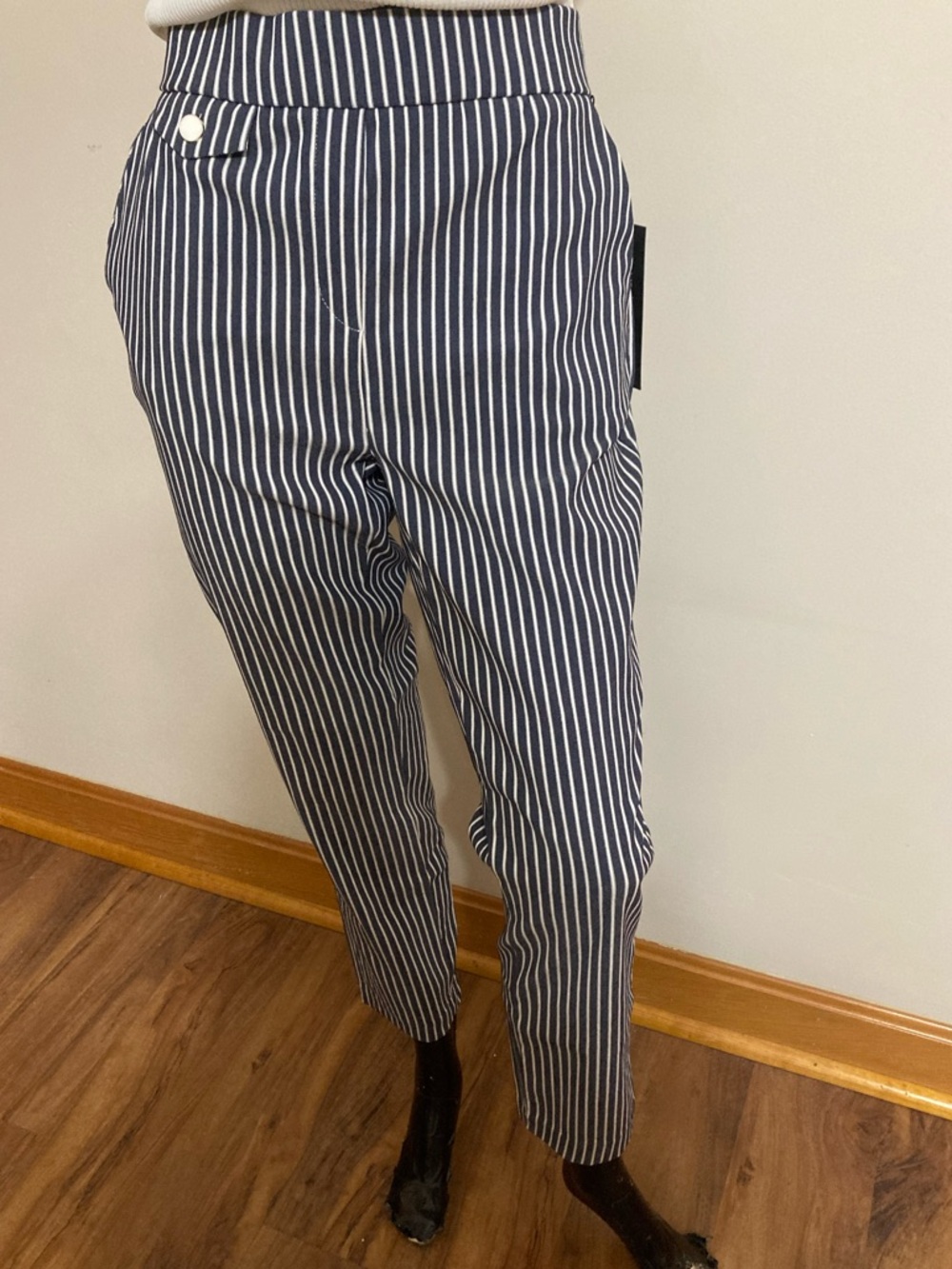 Jules & Leopold Navy and White Striped Skinny, Ankle Pants. Item# SSp10